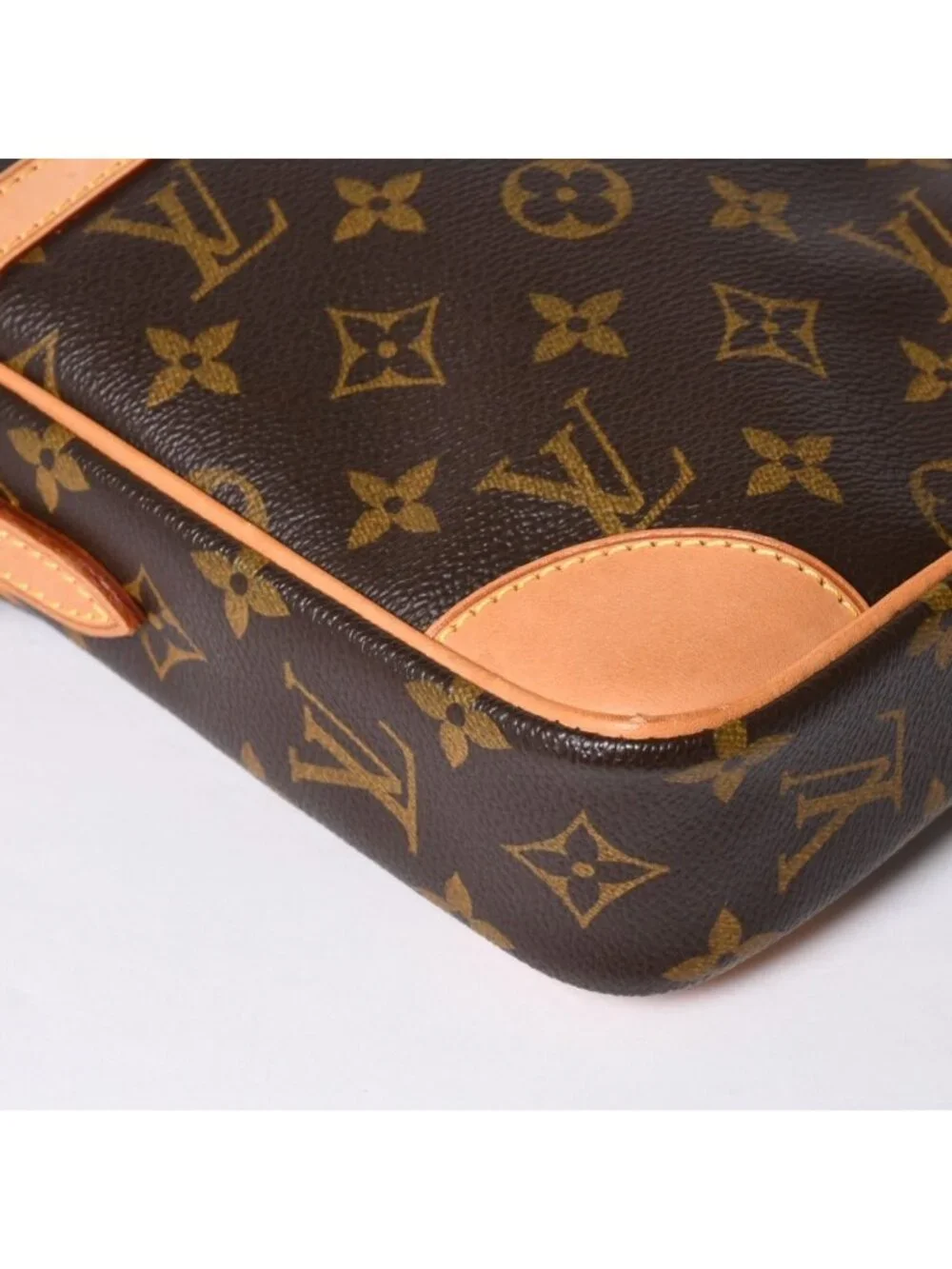 Louis Vuitton this authentic
